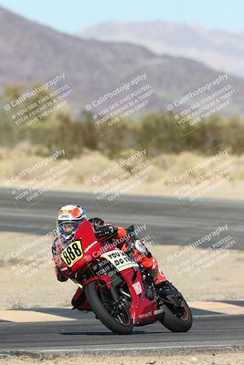 media/Dec-07-2025-CVMA (Sun) [[3e7d2de5dc]]/Race 9-Formula UL Shootout/